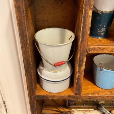 K1240 Tiny Wall Shelf with Miscellaneous Miniature Items