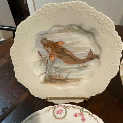K1243 Hand-painted China Plates Fish Themed