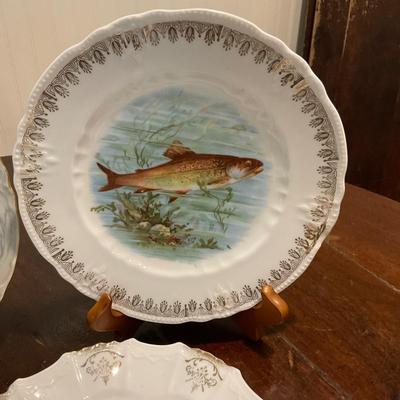 K1243 Hand-painted China Plates Fish Themed