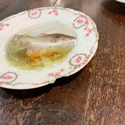 K1243 Hand-painted China Plates Fish Themed