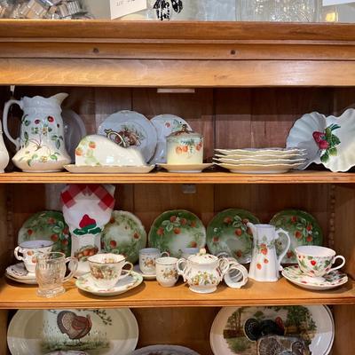 K1244 Lot of Assorted Strawberry China