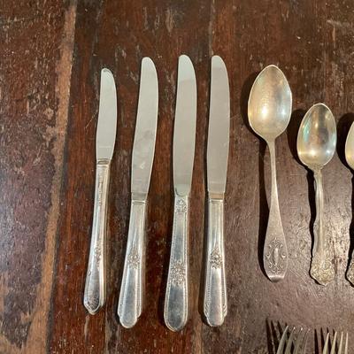K1245 Assortment of Silverware
