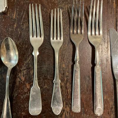 K1245 Assortment of Silverware