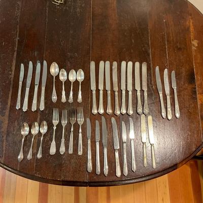 K1245 Assortment of Silverware
