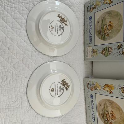 UBA1305 Set of Two Signed Beatrix Potters Plattes
