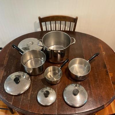 K1253 Revere Ware Pots