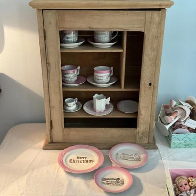 UBB1311 Vintage Wall Cabinet with Merry Christmas China Set