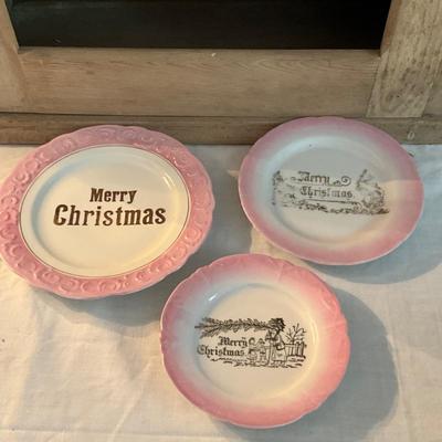 UBB1311 Vintage Wall Cabinet with Merry Christmas China Set