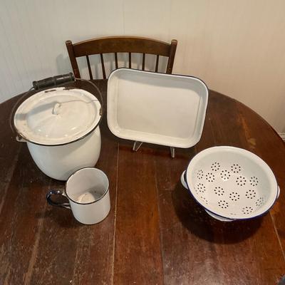 K1341 Vintage Blue Trim Enamelware