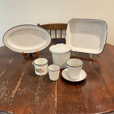 K1342 Vintage Blue Trim Enamelware