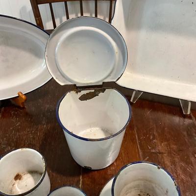 K1342 Vintage Blue Trim Enamelware