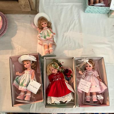 UBB1315 Set of Four Madame Alexander Dolls