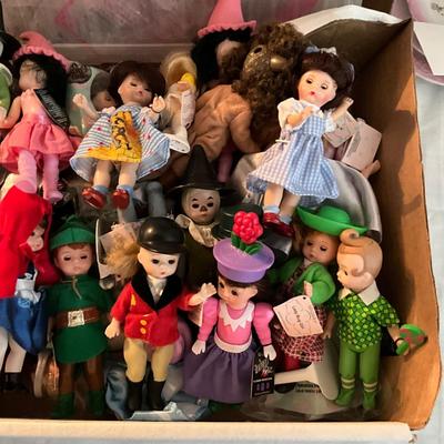 UBB1316 McDonald's Happy Meal Madame Alexander Dolls