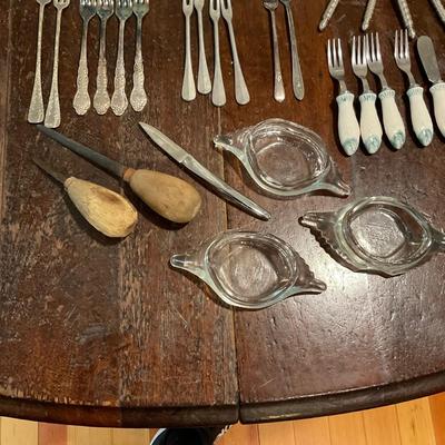 K1350 Oyster Forks, Shuckers, Nutcrackers/Pickers, 3 Glass Crab Dishes