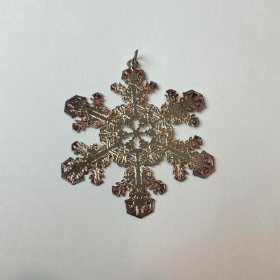 DR1354 Sterling Snowflake Ornament 2007