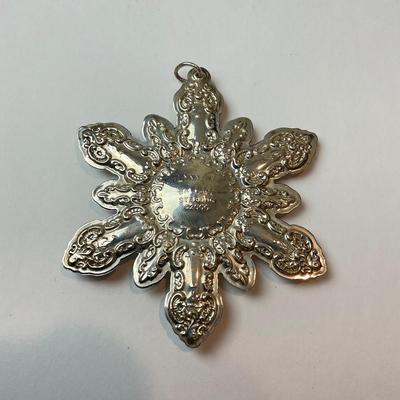 DR1358 Wallace Sterling 2000 Grande Baroque Snowflake 3rd Edition Ornament