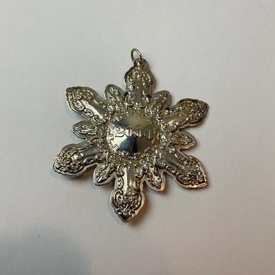DR1358 Wallace Sterling 2000 Grande Baroque Snowflake 3rd Edition Ornament
