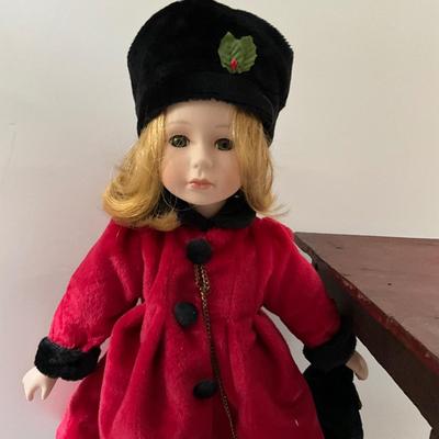 UBB1395 Aven Doll with Table & Chair