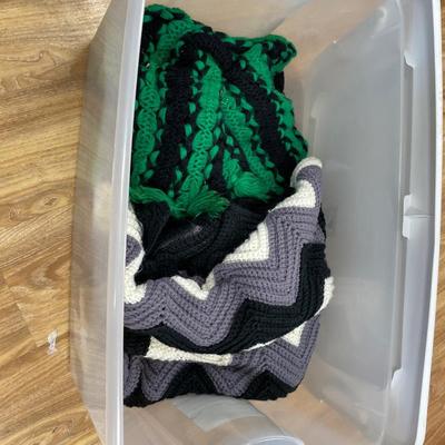 Handmade blankets with tote and lid