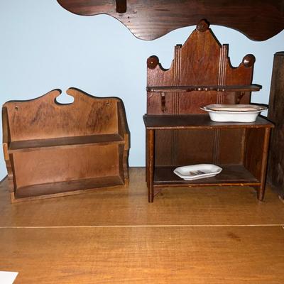 UBB1396 Lot of Mini Doll Furniture