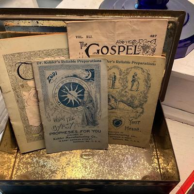 UBB1397 Vintage Blue Glass Lamp & Box with Fan