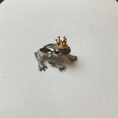 DR1379 Hand & Hammer Sterling From with Crown