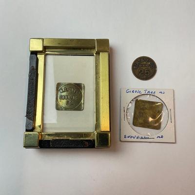 DR1380 Antique W.T Onley Canning Tokens