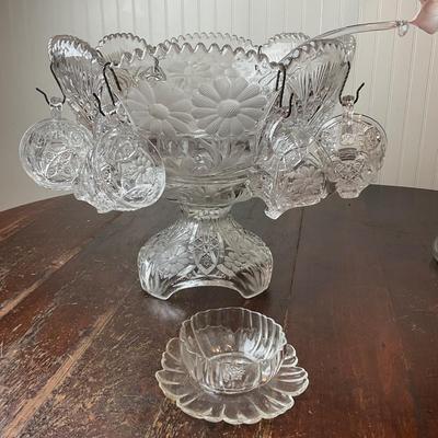 DR1383 Floral Punchbowl with Matching Cups