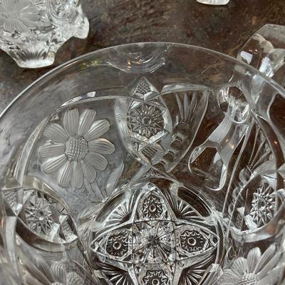 DR1383 Floral Punchbowl with Matching Cups