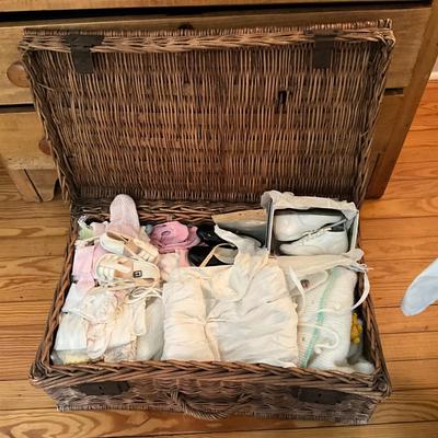 UBB1325 Basket of Vintage Children's Clothes & Shoes
