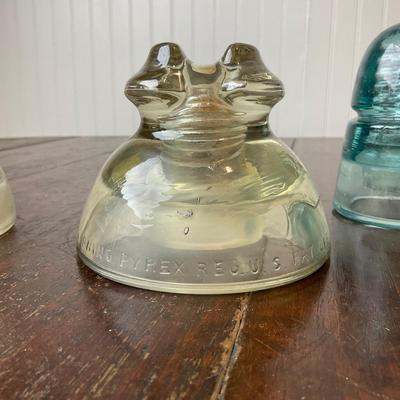 DR1389 Eight Vintage Glass Insulators
