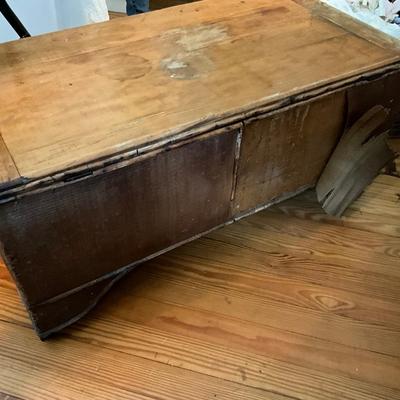 UBB1327 Vintage Pine Rattan Chest