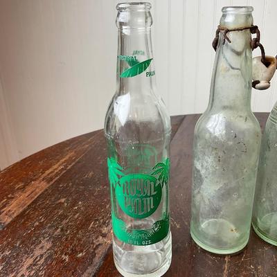 Dr1393 Antique/Vintage Glass Bottle Lot
