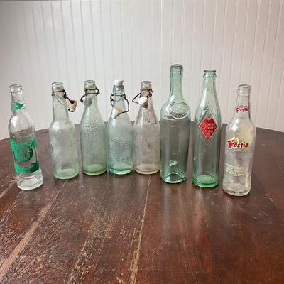 Dr1393 Antique/Vintage Glass Bottle Lot