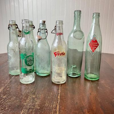 Dr1393 Antique/Vintage Glass Bottle Lot