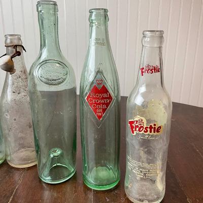 Dr1393 Antique/Vintage Glass Bottle Lot
