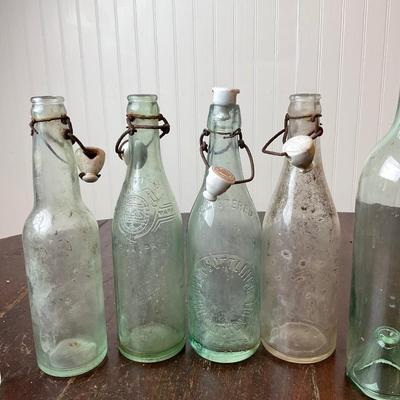 Dr1393 Antique/Vintage Glass Bottle Lot