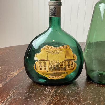 DR1411 Antique/Vintage Liquor Bottle Lot