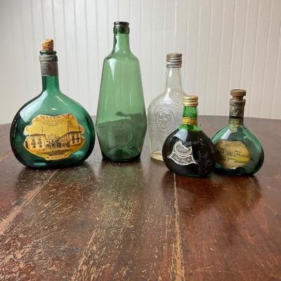 DR1411 Antique/Vintage Liquor Bottle Lot