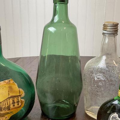 DR1411 Antique/Vintage Liquor Bottle Lot