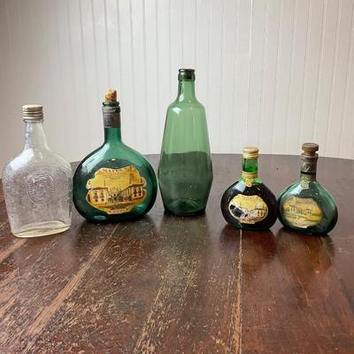 DR1411 Antique/Vintage Liquor Bottle Lot
