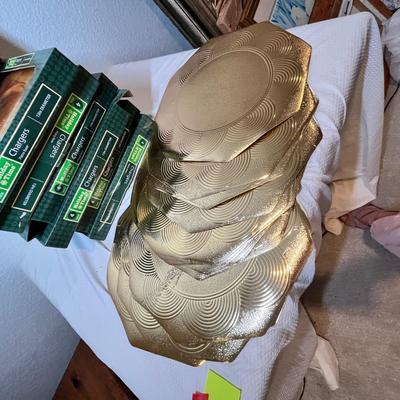 Lot 59 Lot of gold charger plates & placemats