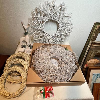 Lot 62 Wreathes for crafting