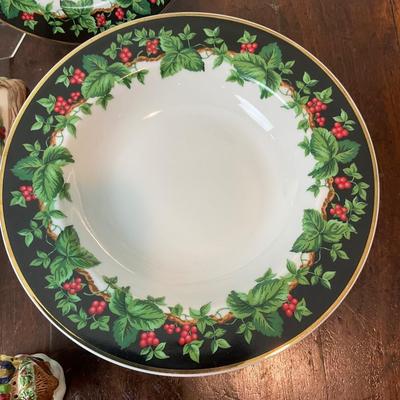 DR1420 Waverly Christmas Plates and Fitz & Floyd Butter and Jar