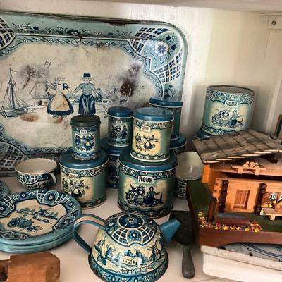 UBB1323 Large Children's Dutch Lot