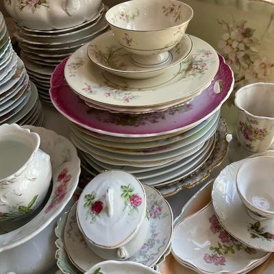 DR1428 Very Large Lot of Various China
