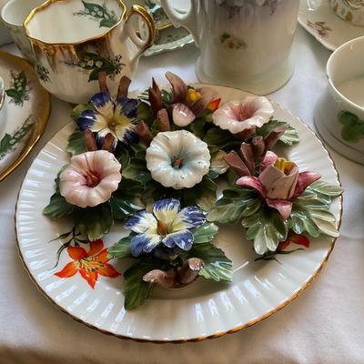 DR1428 Very Large Lot of Various China