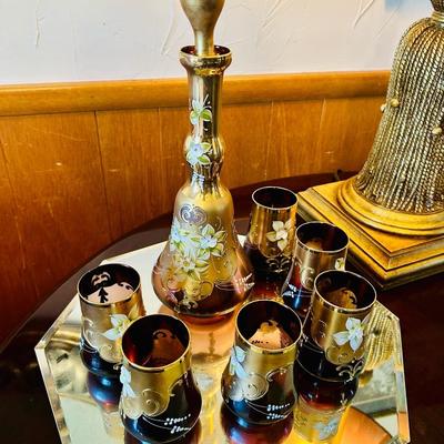 Mirror Drink Lot