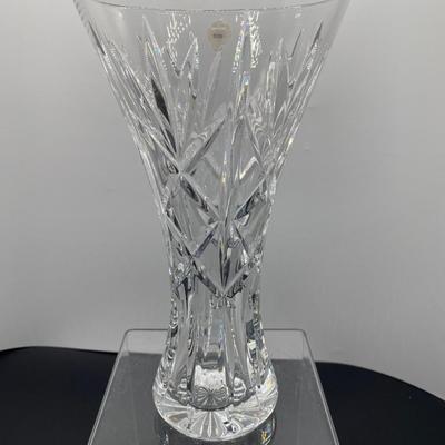 Sale Photo Thumbnail #284: Waterford Kilrane 10" vase, lead crystal
No chips or cracks, never used, NEW
Product of Ireland, original box
10 inches tall x 5.5 inches wide 
Retails at $135.00