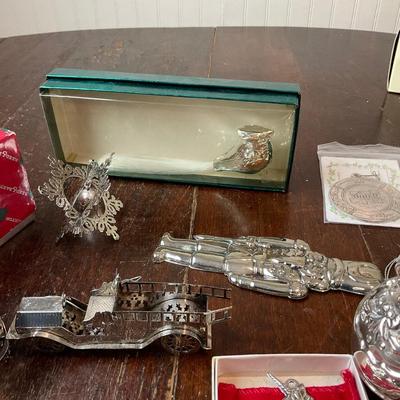 DR1455 Silver Plate Christmas Ornaments